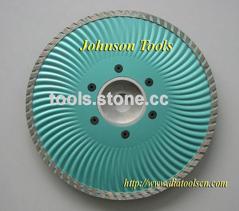 Turbo wave saw blade