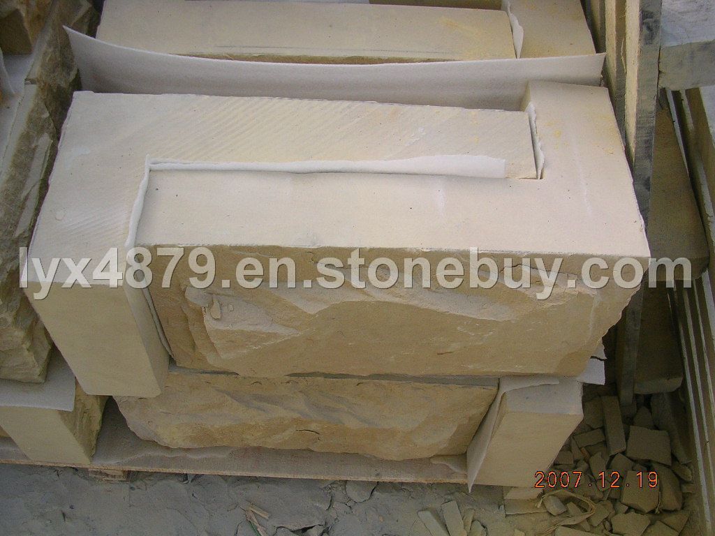 Corner stone