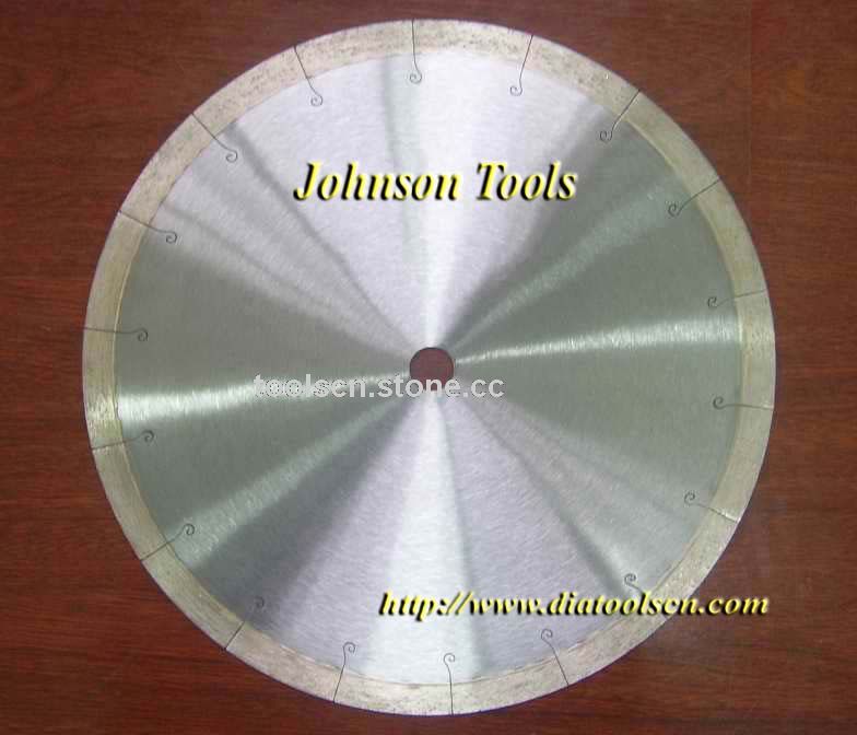 Sintered continuous saw blade.