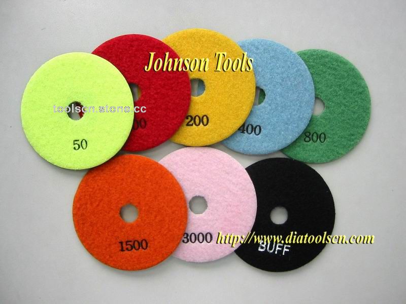 Wet polishing pad