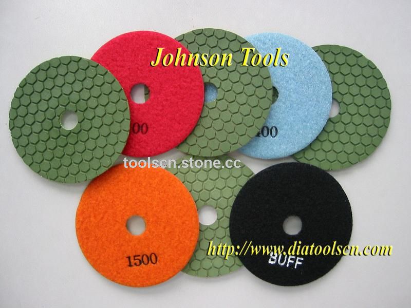 Dry polishing pad