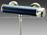 Absolute-black-bathroom-faucet-04