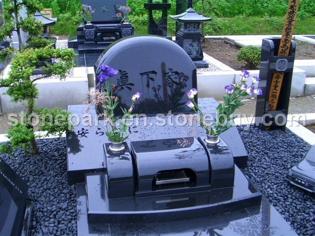 Tombstone,sculpture and monuments