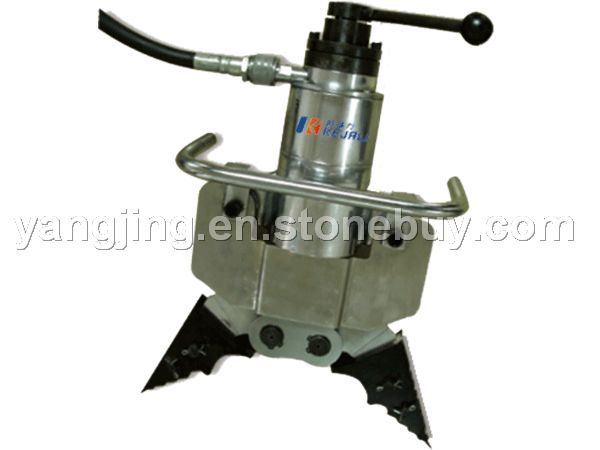 Spread implement