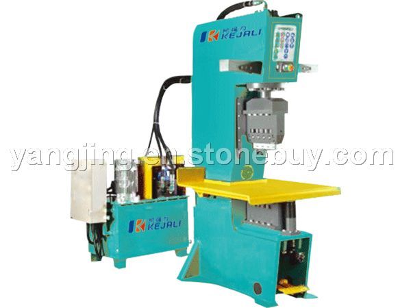 Hydraulic splitting machine