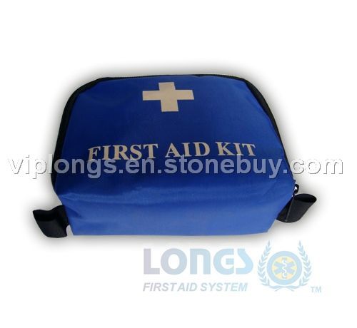 DIY TRAVEL FIRST AID KIT