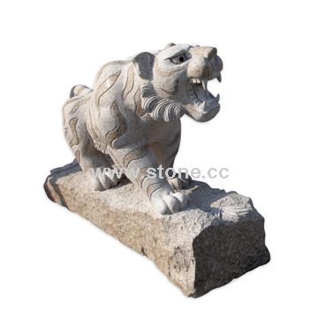 Tiger Sculpture