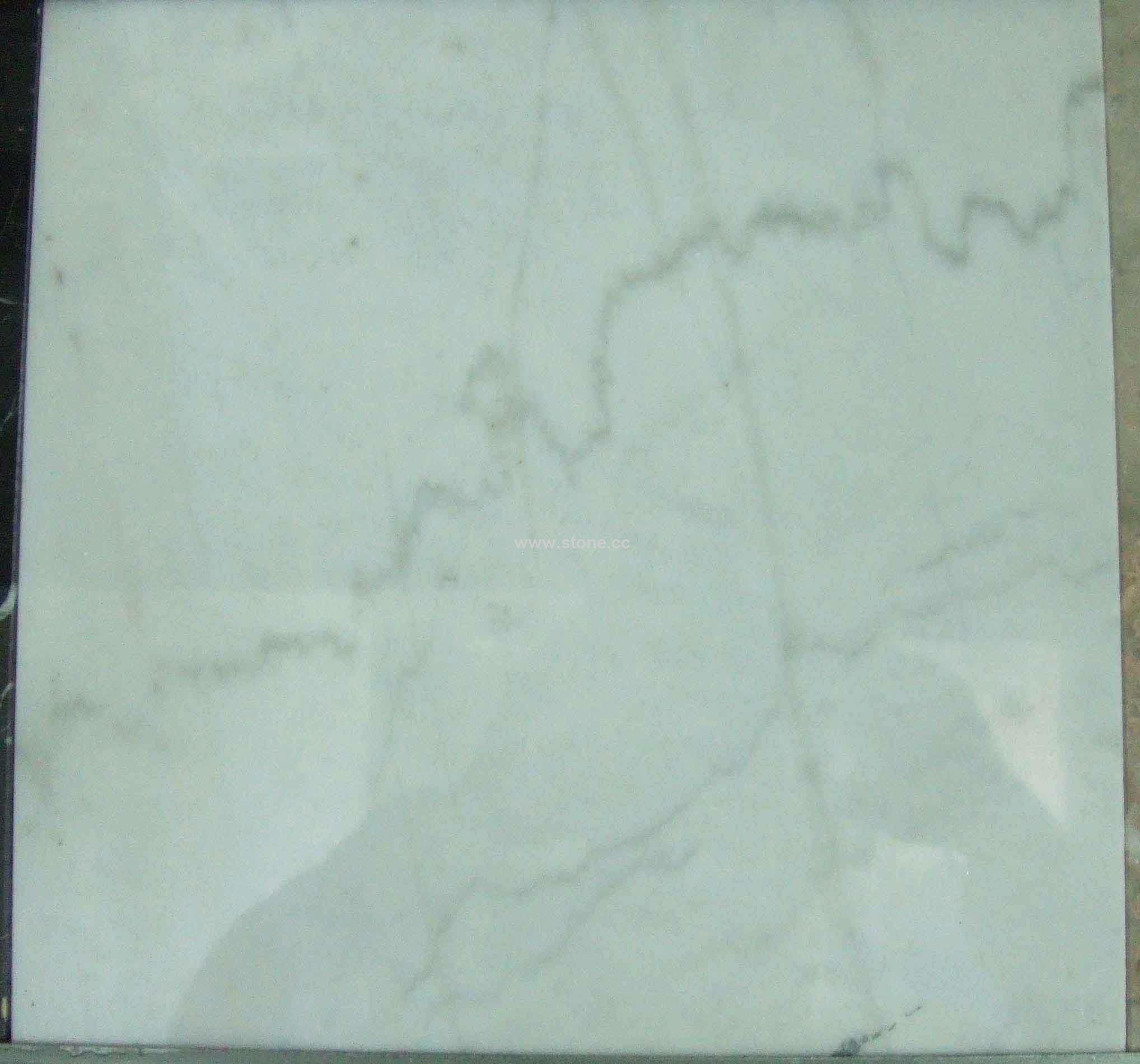 GX  White marble