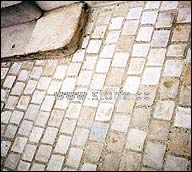 Sawn sandstone paving