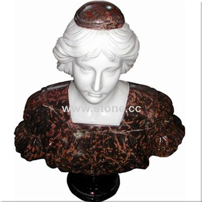 Statue B004