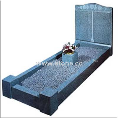 monument003