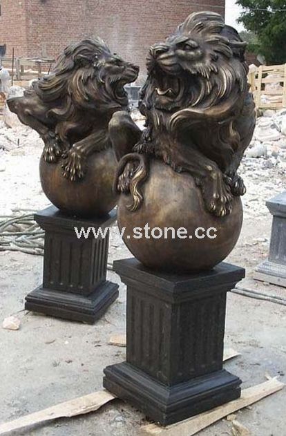 Bronze Ball Lion on Marble Pedestal (SL516) Bronze Ball Lion on Marble Pedestal (SL516)