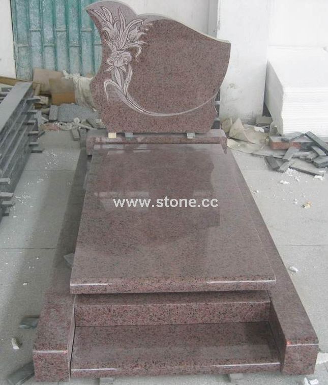 Granite Monument (M0036) Granite Monument (M0036)
