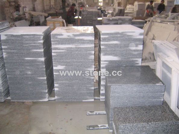G682 Cutting Slabs