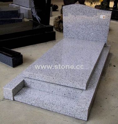 European Style Monument, Tombstone