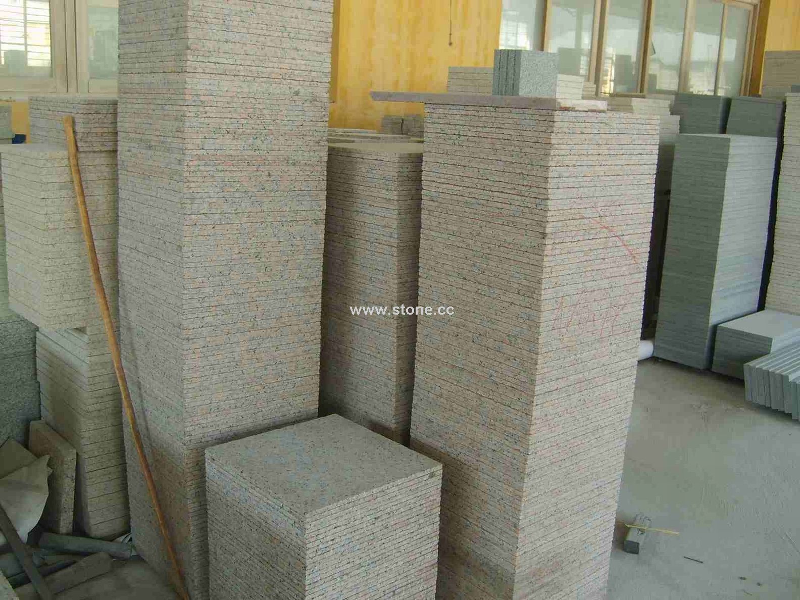 Granite Tile -G562 Granite Tile -G562