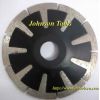 Concave saw blade